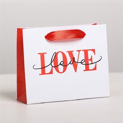 Пакет подарочный 'LOVE LOVE' бело-красный, 23x18?8см